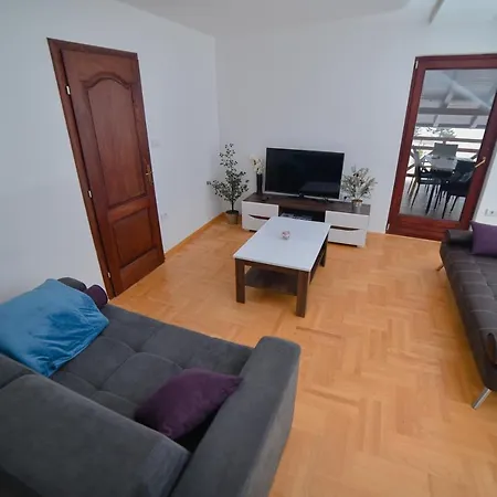 House Tornik Case de vacanță *