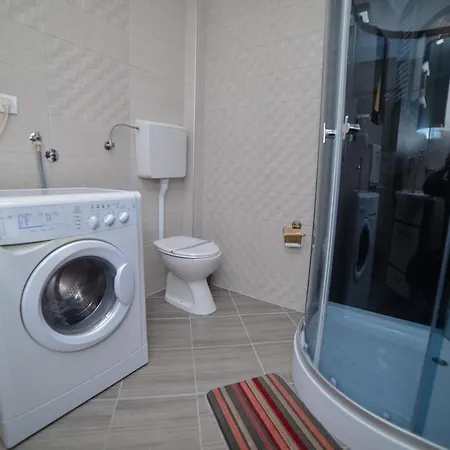 House Tornik Hébergement de vacances *